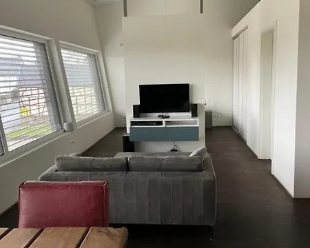 Hunsrück, Nähe Mosel, Etwas Andere Haus